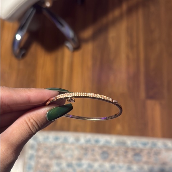 Gold Coach Bracelet - Picture 1 of 1